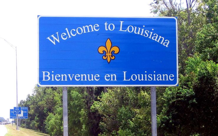 1024px-Signalisation_routière_bilingue_à_l'entrée_de_la_Louisiane